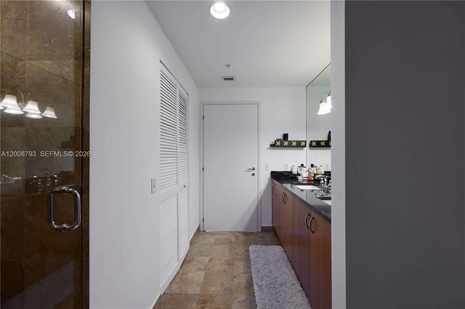 Met 1 at 300 Biscayne Blvd, Miami, FL 33131 - For Rent photo 27