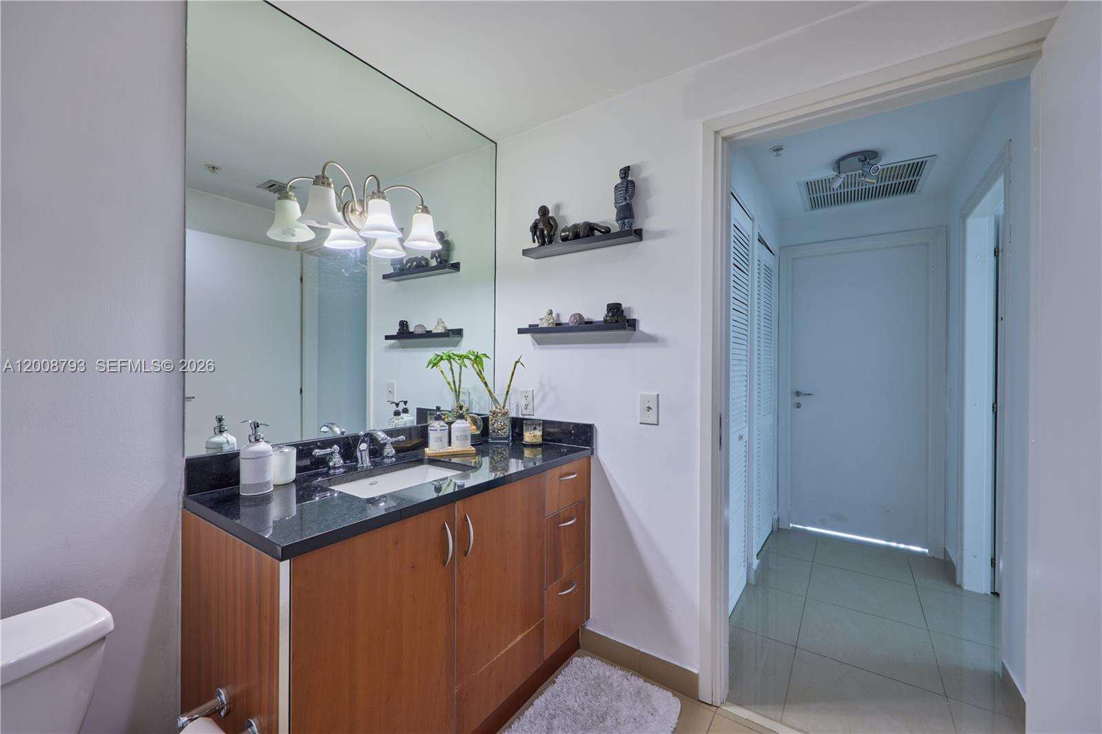 Met 1 at 300 Biscayne Blvd, Miami, FL 33131 - For Rent photo 34