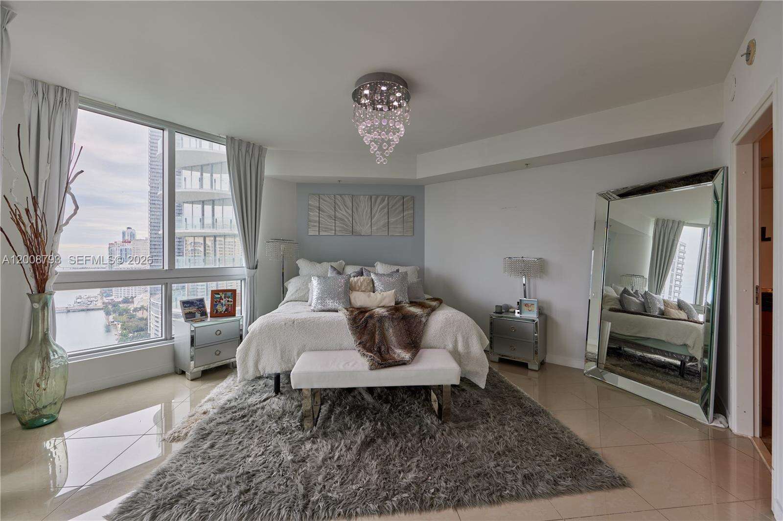 Met 1 at 300 Biscayne Blvd, Miami, FL 33131 - For Rent photo 6