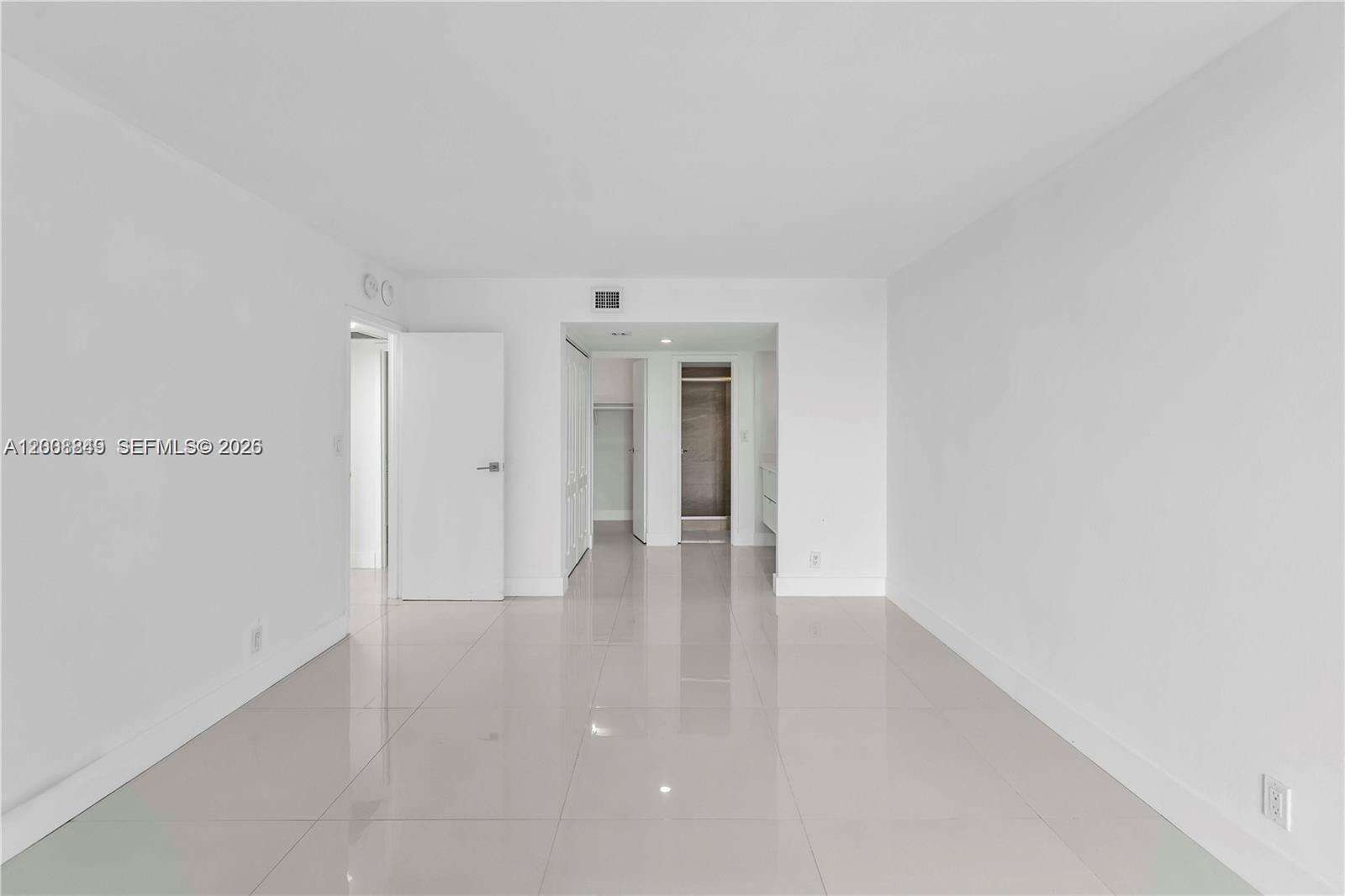 Arlen House at 100 Bayview Dr, Sunny Isles Beach, FL 33160 - For Rent photo 11