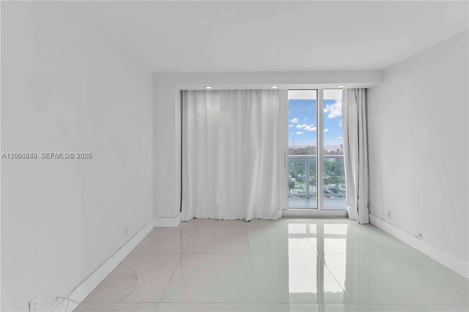 Arlen House at 100 Bayview Dr, Sunny Isles Beach, FL 33160 - For Rent photo 17