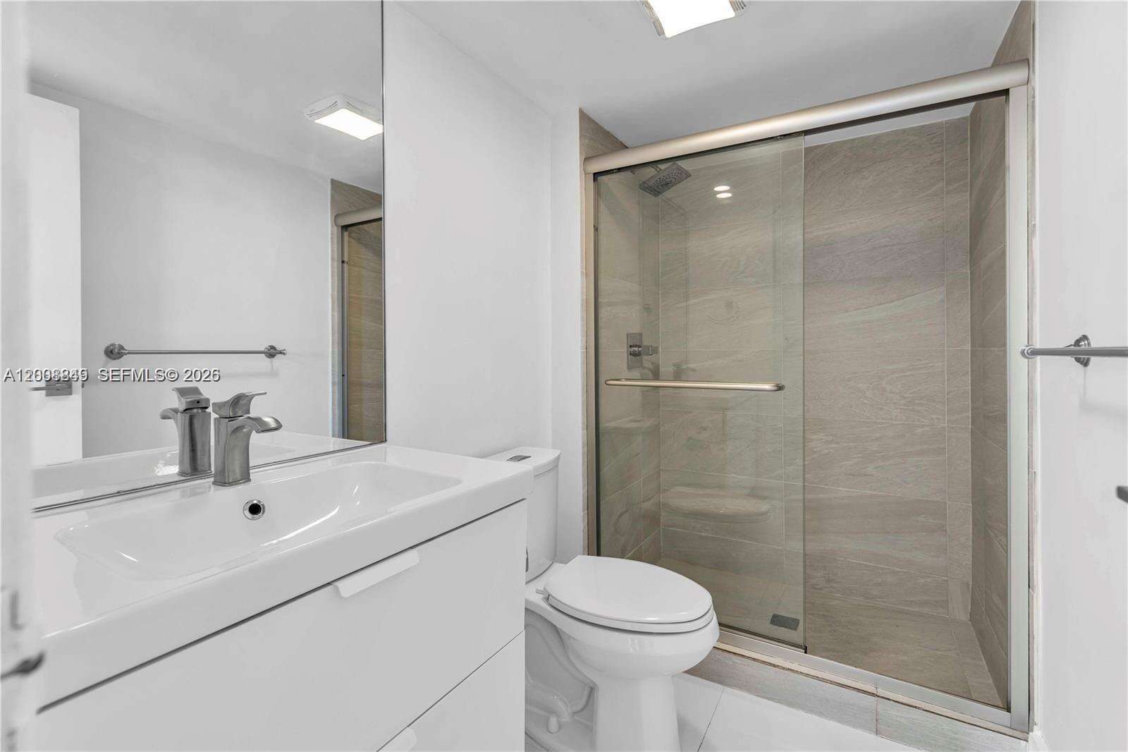 Arlen House at 100 Bayview Dr, Sunny Isles Beach, FL 33160 - For Rent photo 18