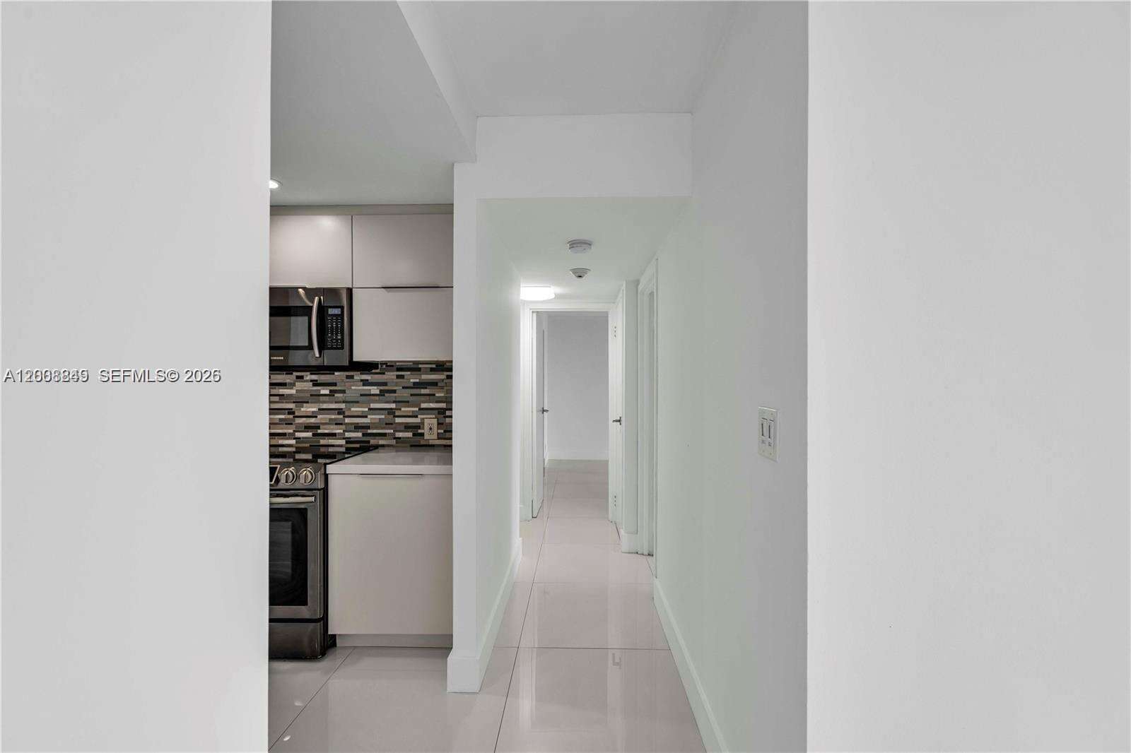 Arlen House at 100 Bayview Dr, Sunny Isles Beach, FL 33160 - For Rent photo 8