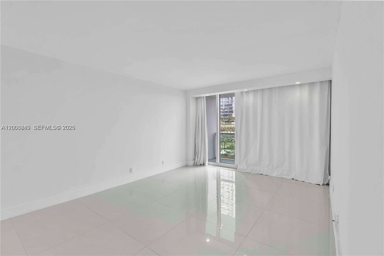 Arlen House at 100 Bayview Dr, Sunny Isles Beach, FL 33160 - For Rent photo 10