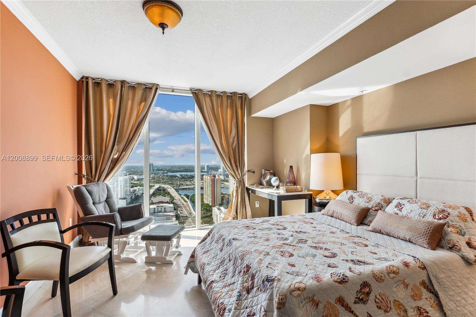 La Perla at 16699 Collins Avestr00062, Sunny Isles Beach, FL 33160 - For Rent photo 14