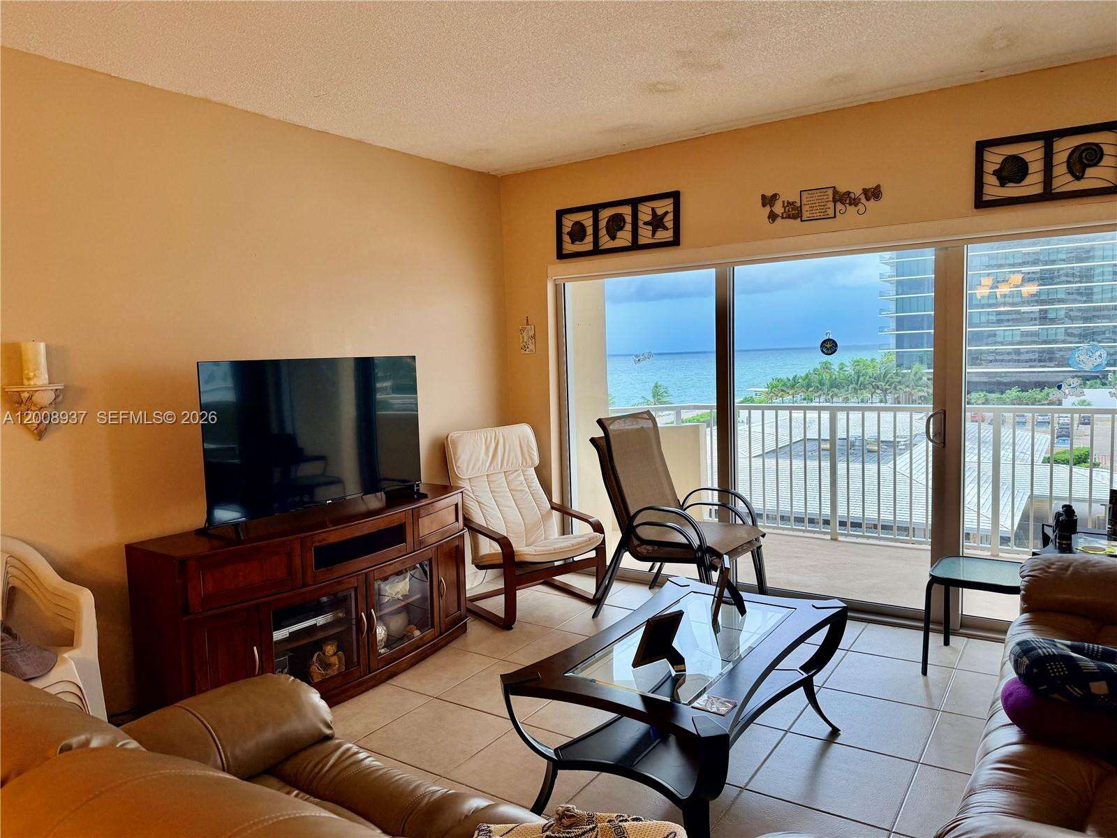 The Hemispheres at 1950 Ocean Dr, Hallandale Beach, FL 33009 - For Rent photo 6