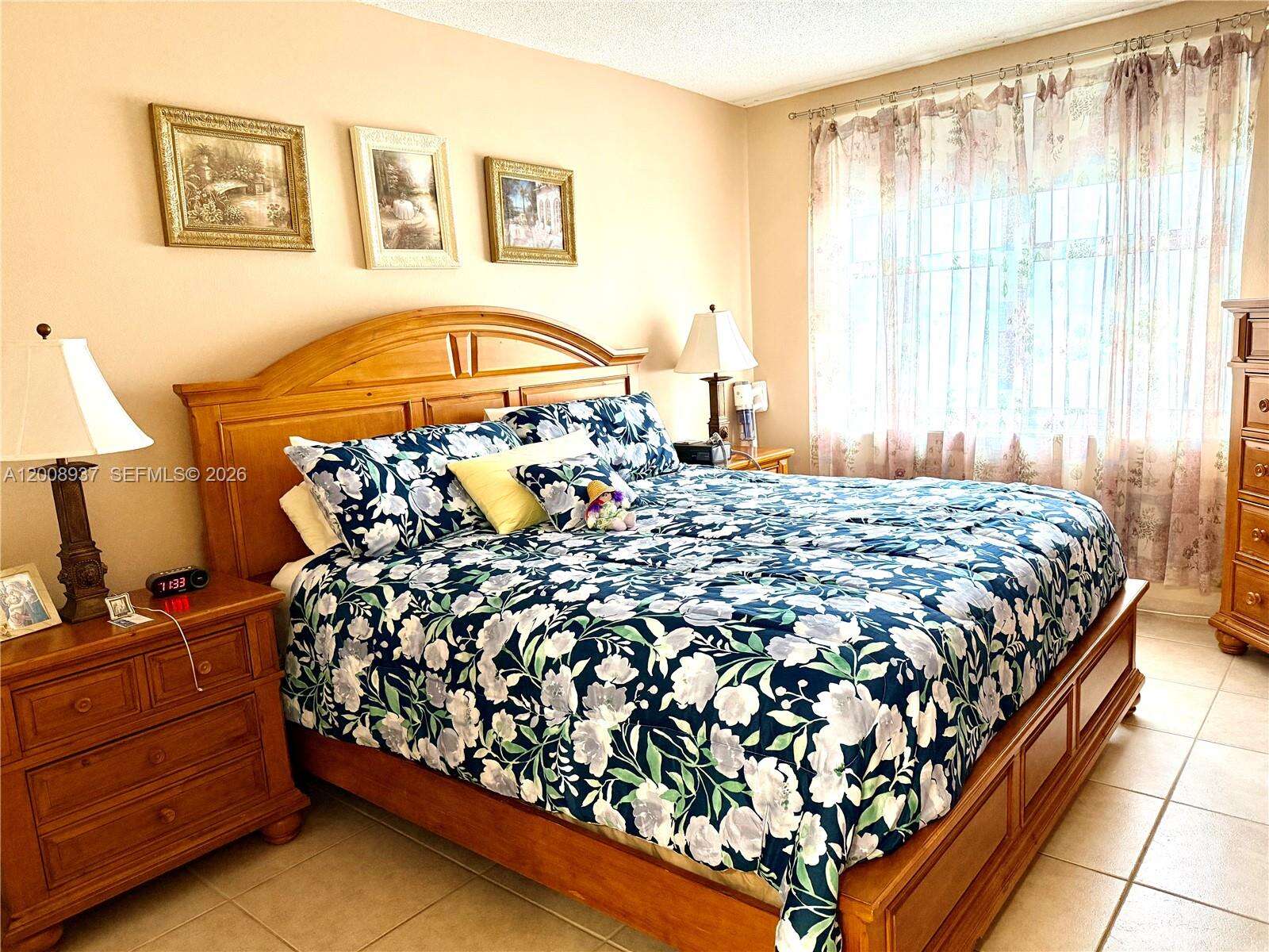 The Hemispheres at 1950 Ocean Dr, Hallandale Beach, FL 33009 - For Rent photo 9