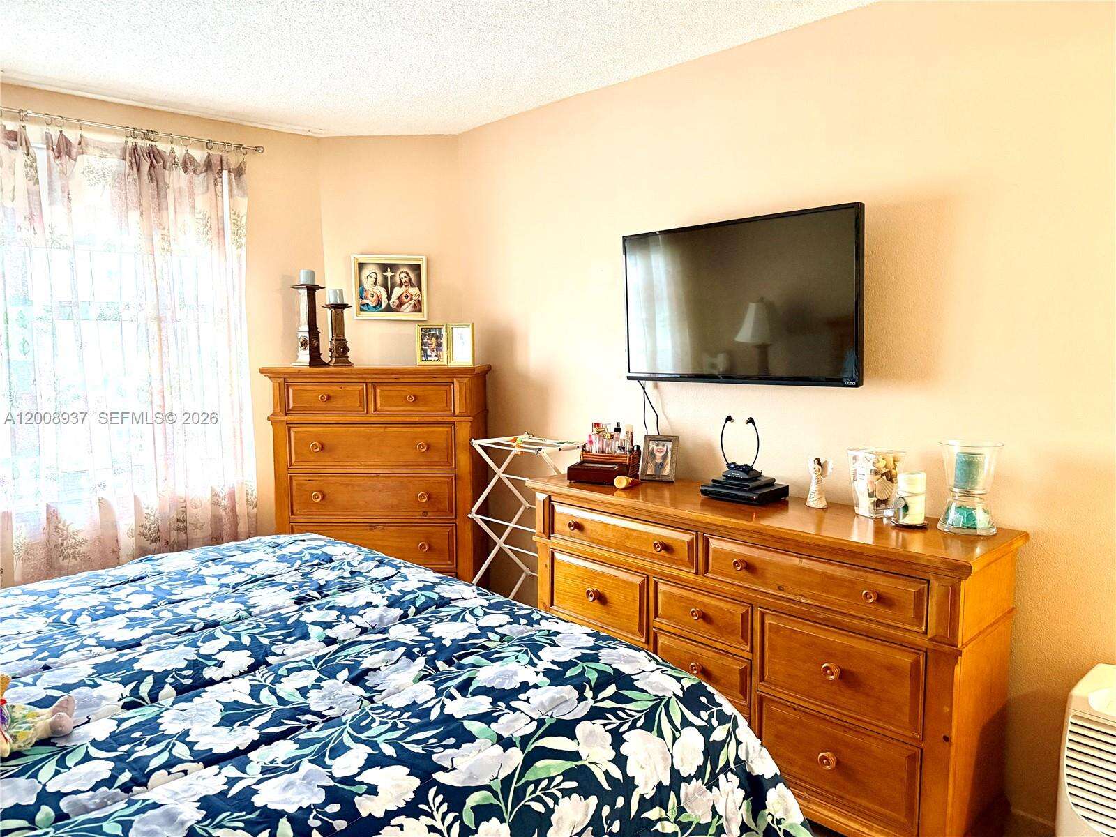 The Hemispheres at 1950 Ocean Dr, Hallandale Beach, FL 33009 - For Rent photo 10