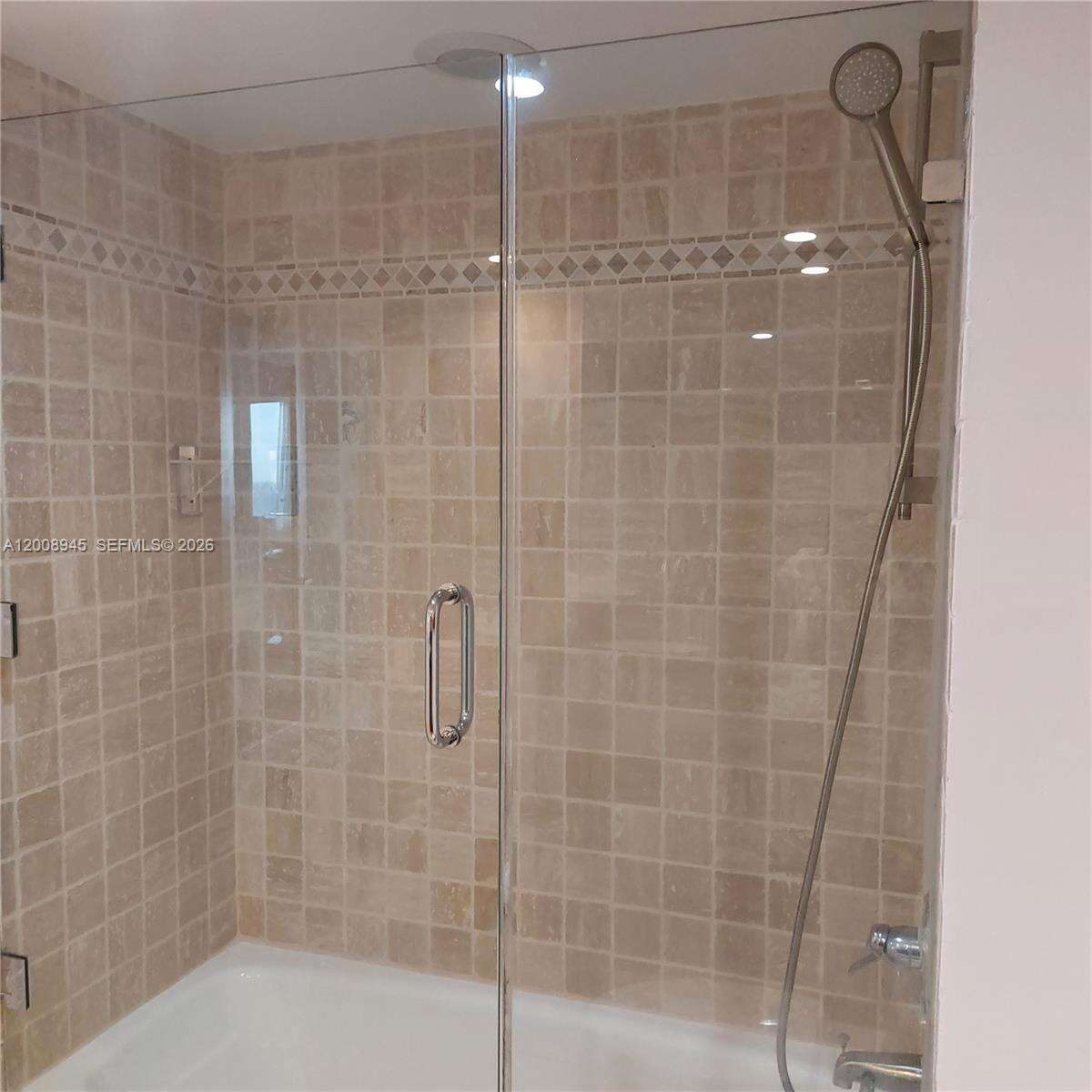 Roney Palace at 2301 Collins Ave, Miami Beach, FL 33139 - For Rent photo 22