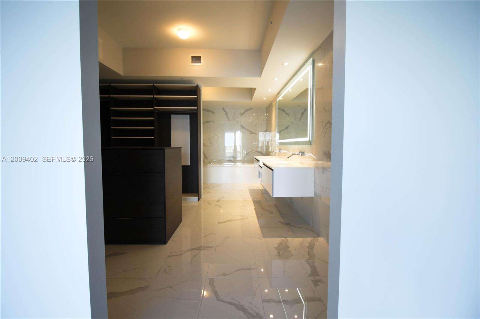Prive at 5000 Island Estates Dr, Aventura, FL 33160 - For Rent photo 17