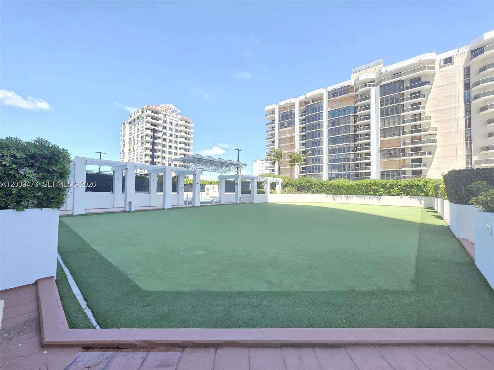 Akoya at 6365 Collins Ave, Miami Beach, FL 33141 - For Rent photo 21