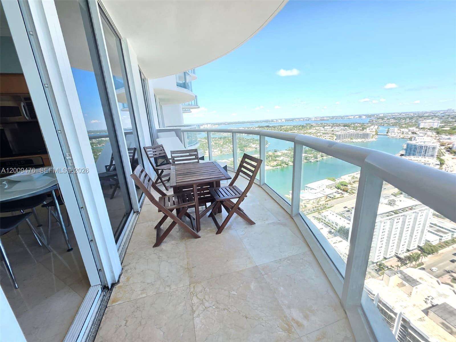 Akoya at 6365 Collins Ave, Miami Beach, FL 33141 - For Rent photo 27