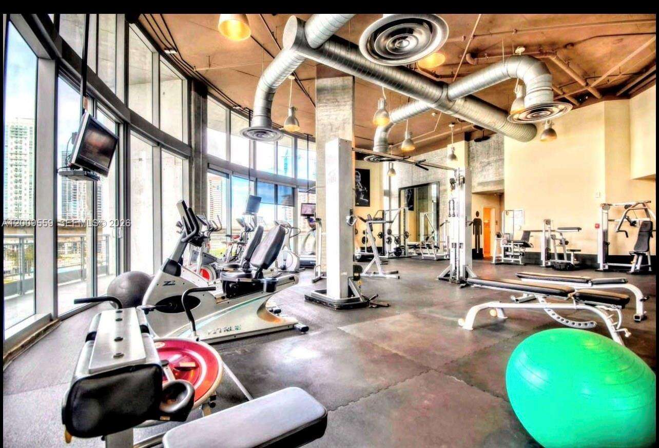 Neo Vertika at 690 1 Ct, Miami, FL 33130 - For Rent photo 21