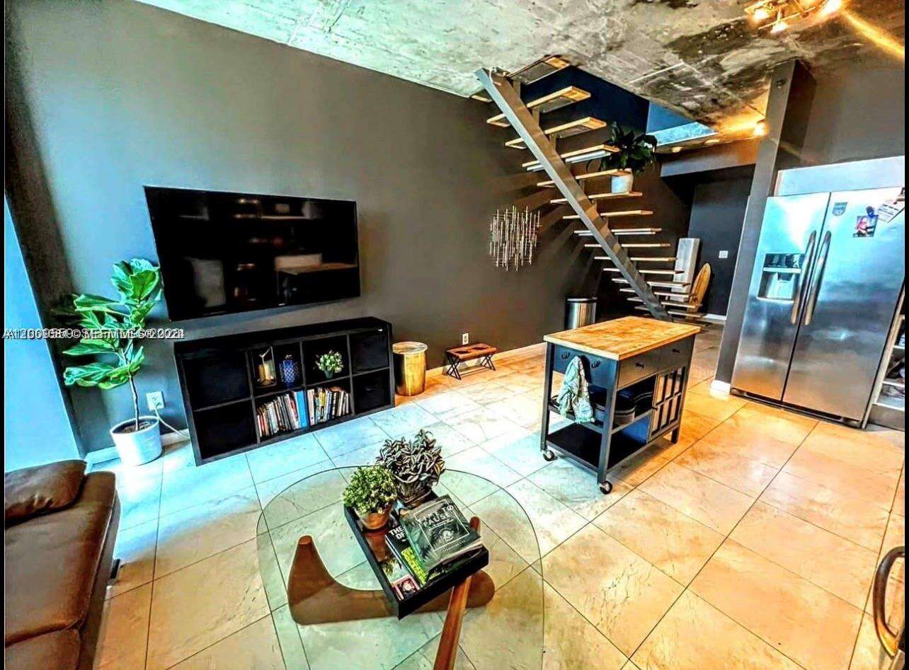 Neo Vertika at 690 1 Ct, Miami, FL 33130 - For Rent photo 8