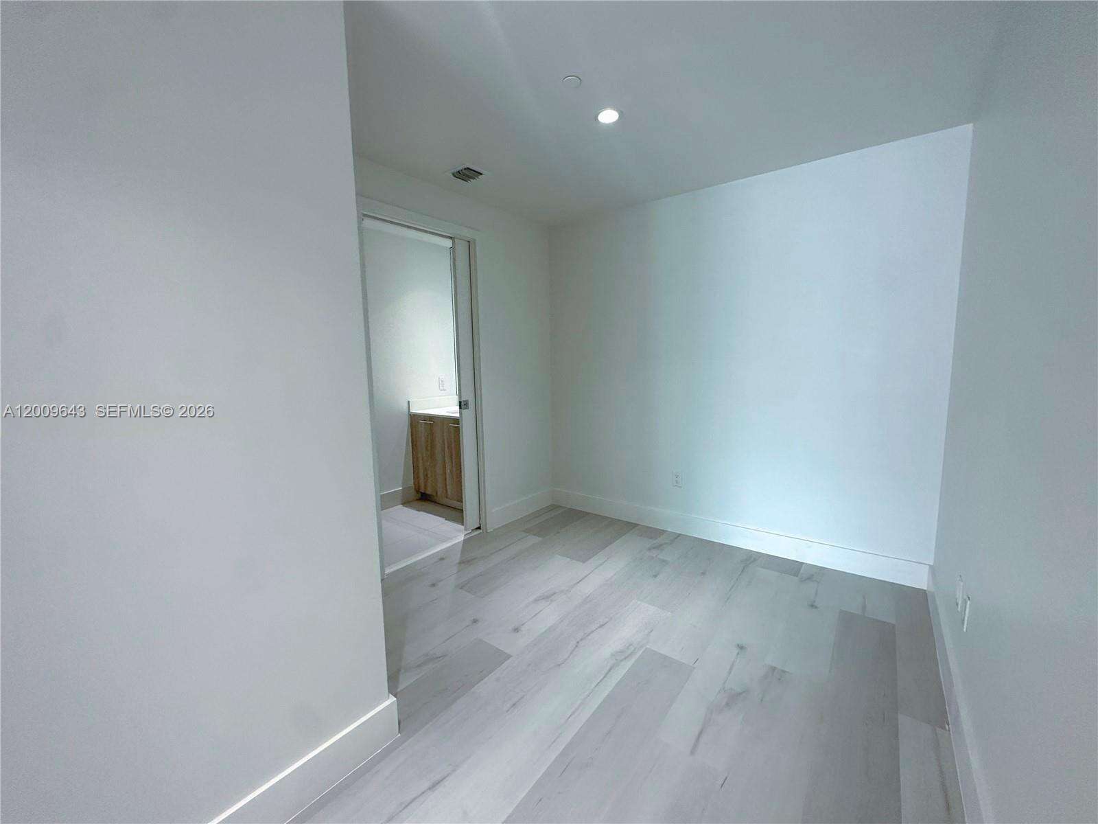 Paraiso Bayviews at 501 31 St, Miami, FL 33137 - For Rent photo 18