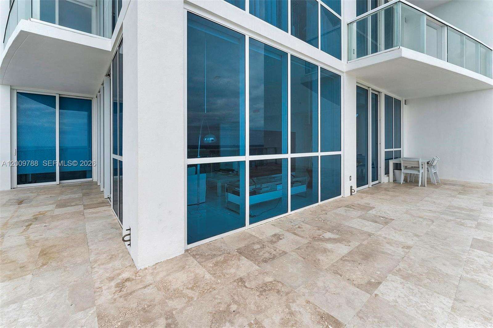 Continuum North Tower at 50 Pointe Dr, Miami Beach, FL 33139 - For Rent photo 12