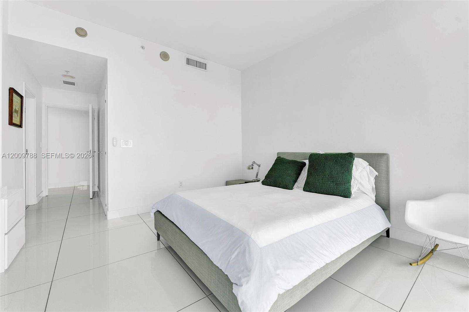 Continuum North Tower at 50 Pointe Dr, Miami Beach, FL 33139 - For Rent photo 16