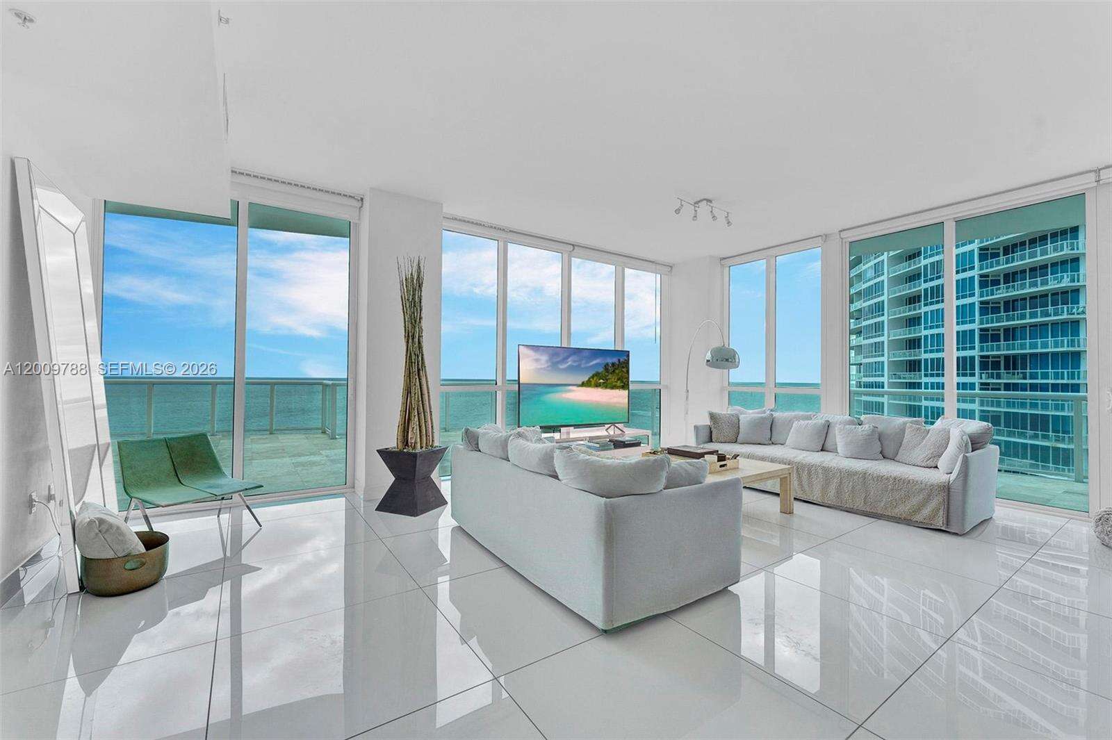 Continuum North Tower at 50 Pointe Dr, Miami Beach, FL 33139 - For Rent photo 18
