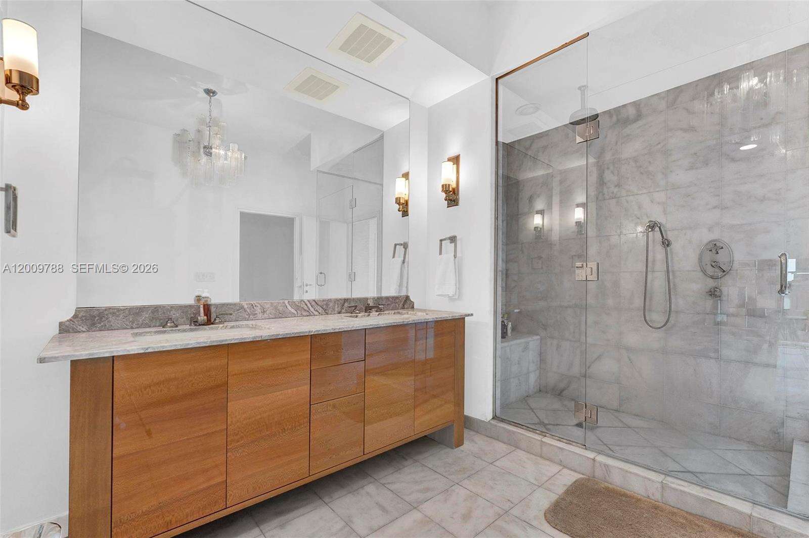 Continuum North Tower at 50 Pointe Dr, Miami Beach, FL 33139 - For Rent photo 34