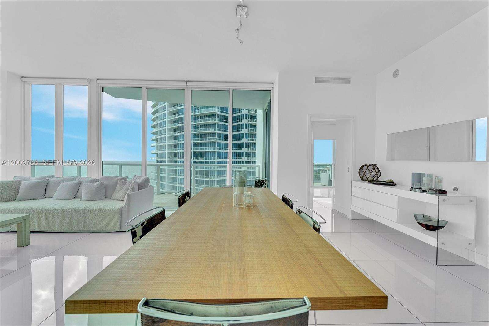 Continuum North Tower at 50 Pointe Dr, Miami Beach, FL 33139 - For Rent photo 10