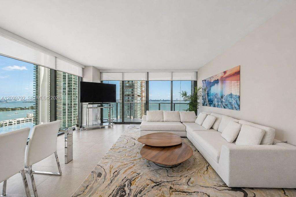 Icon Bay at 460 28 St, Miami, FL 33137 - For Rent photo 2