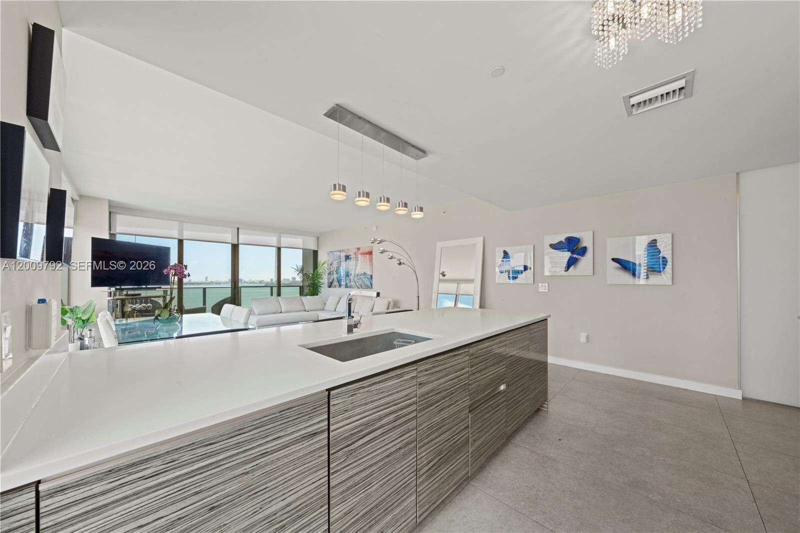 Icon Bay at 460 28 St, Miami, FL 33137 - For Rent photo 17