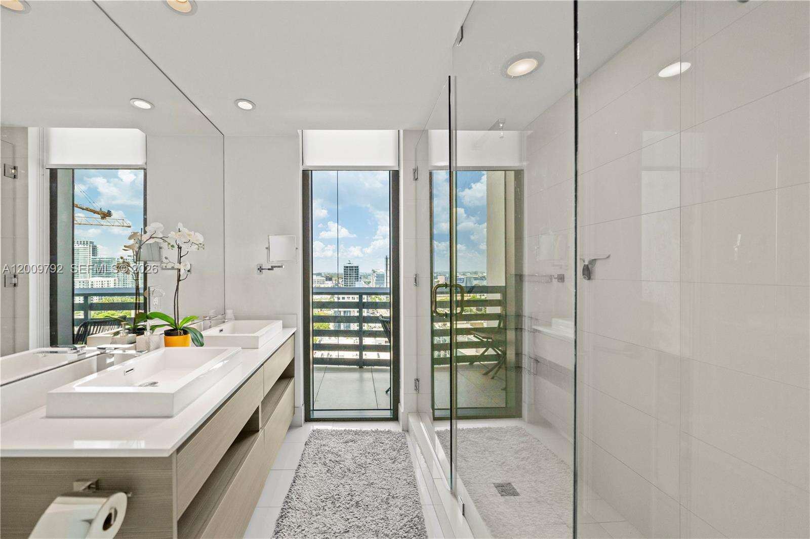 Icon Bay at 460 28 St, Miami, FL 33137 - For Rent photo 23