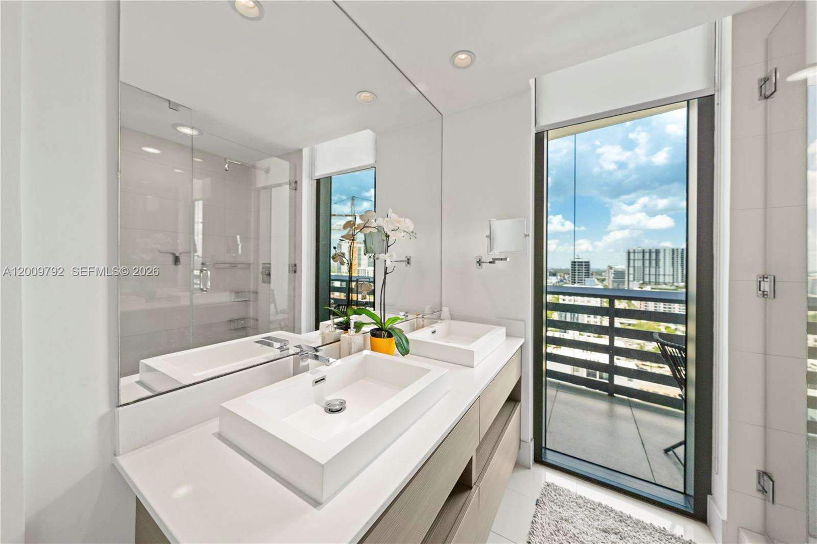 Icon Bay at 460 28 St, Miami, FL 33137 - For Rent photo 25