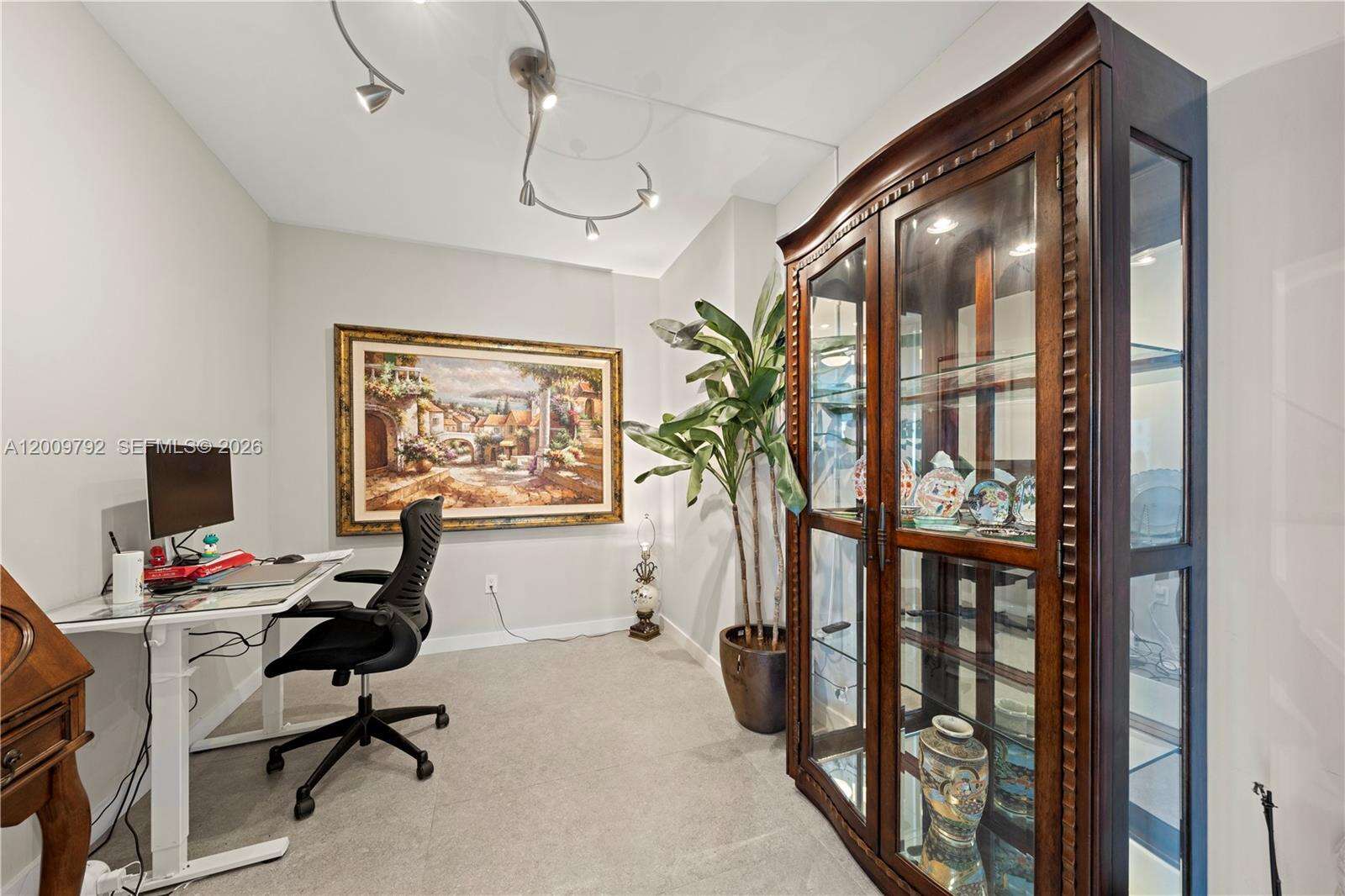 Icon Bay at 460 28 St, Miami, FL 33137 - For Rent photo 33