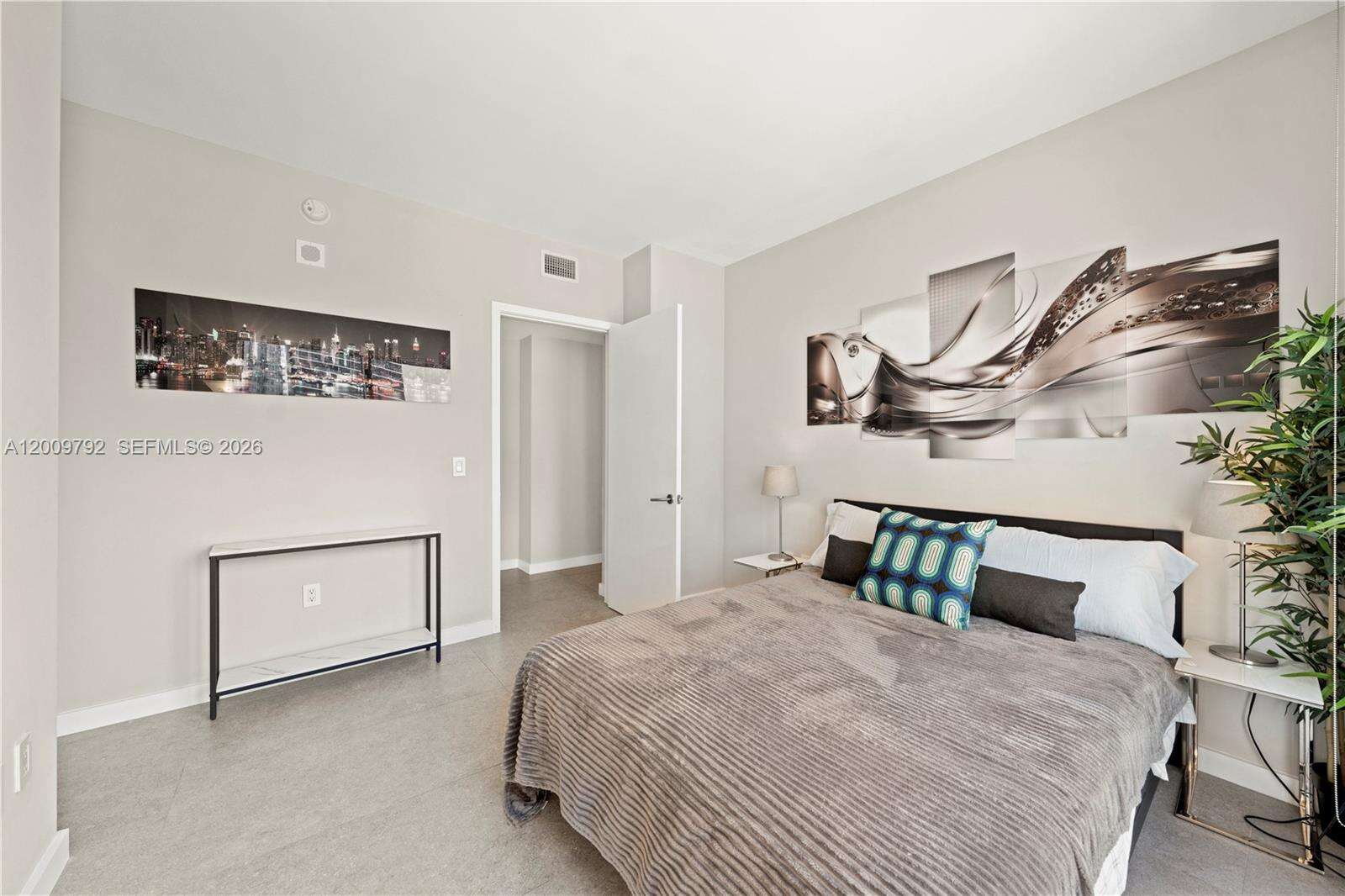 Icon Bay at 460 28 St, Miami, FL 33137 - For Rent photo 36