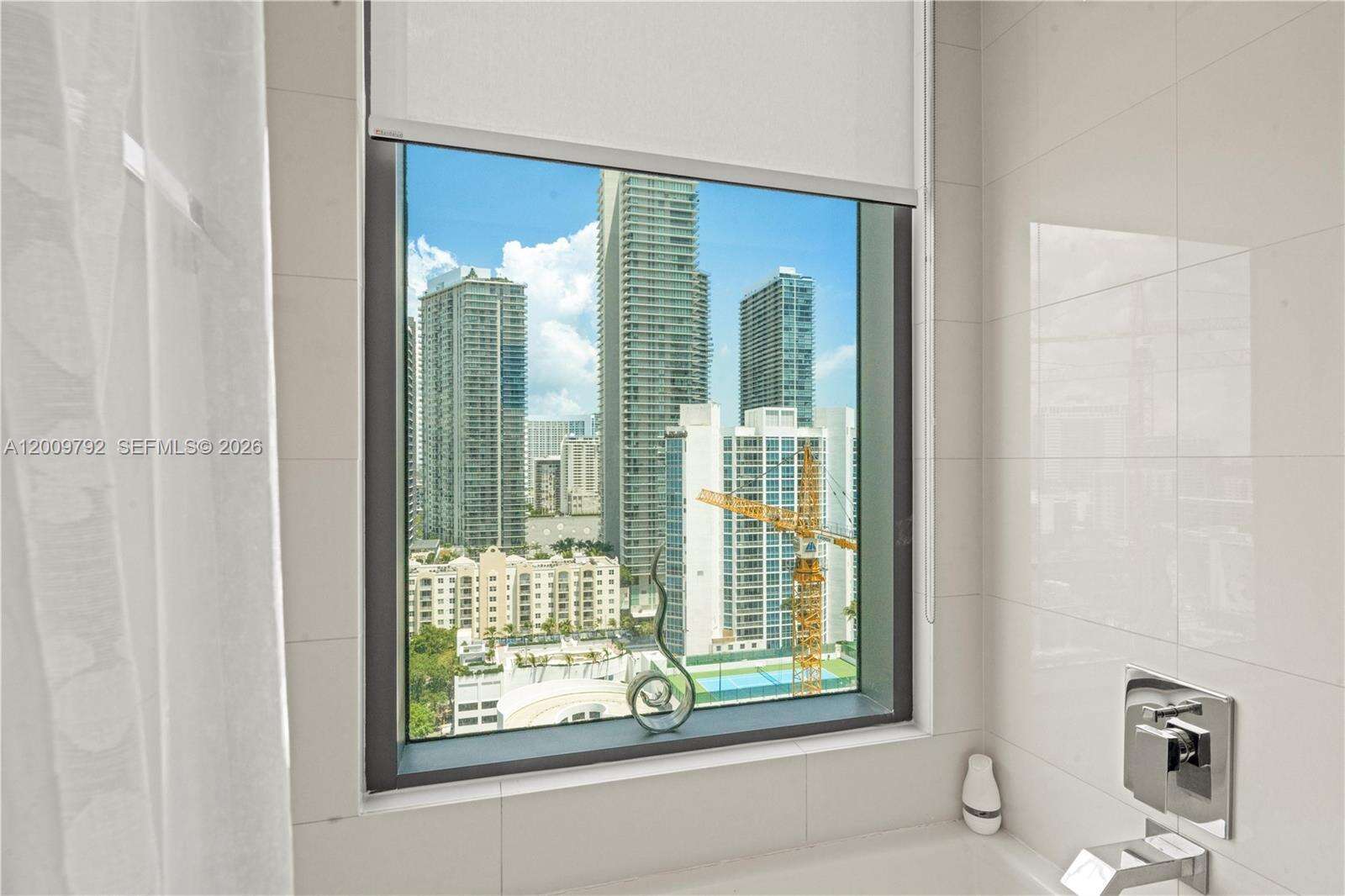 Icon Bay at 460 28 St, Miami, FL 33137 - For Rent photo 39
