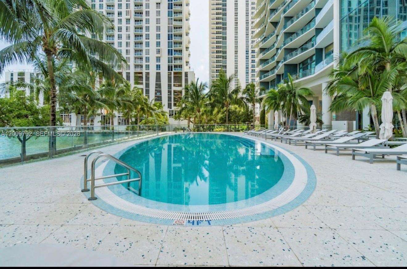 Icon Bay at 460 28 St, Miami, FL 33137 - For Rent photo 52
