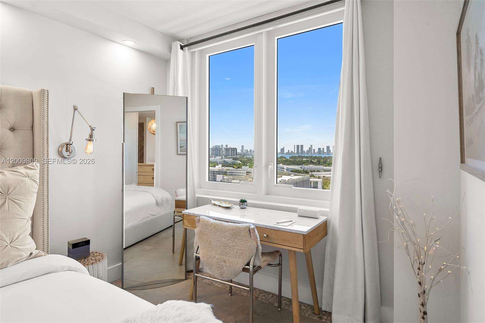 Roney Palace at 2301 Collins Ave, Miami Beach, FL 33139 - For Rent photo 23