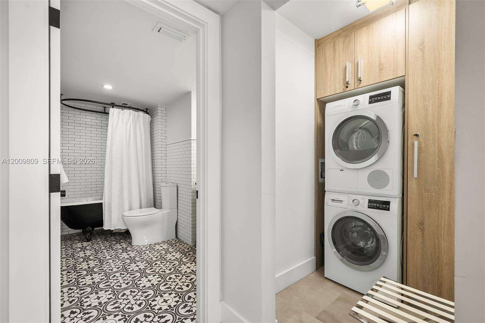 Roney Palace at 2301 Collins Ave, Miami Beach, FL 33139 - For Rent photo 25