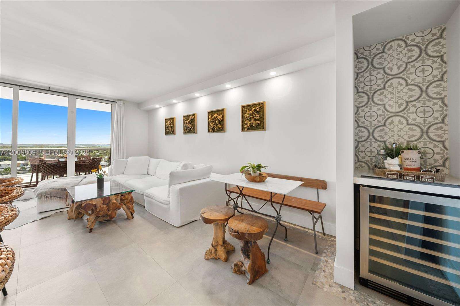 Roney Palace at 2301 Collins Ave, Miami Beach, FL 33139 - For Rent photo 6