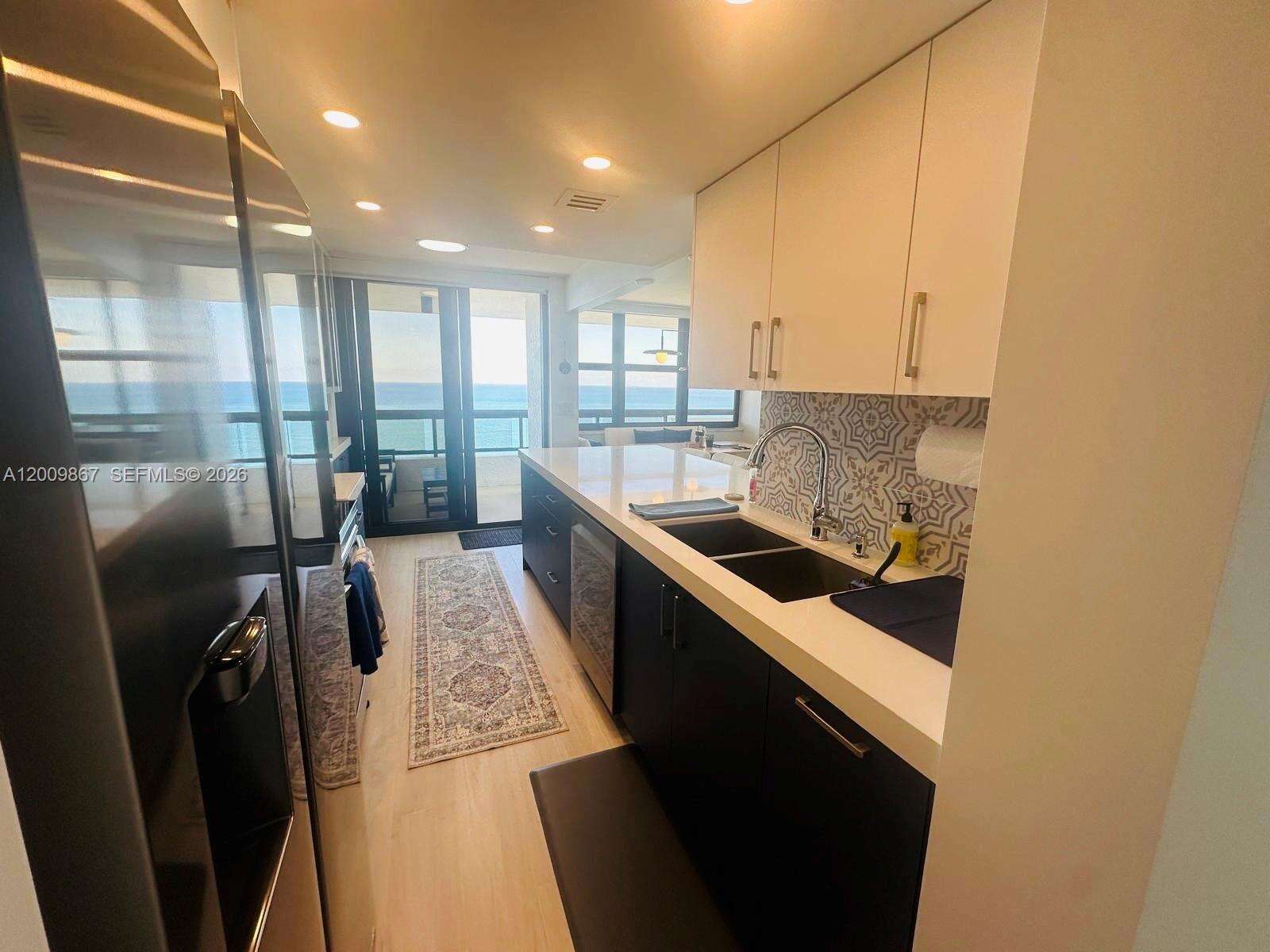 Club Atlantis at 2555 Collins Ave, Miami Beach, FL 33140 - For Rent photo 2