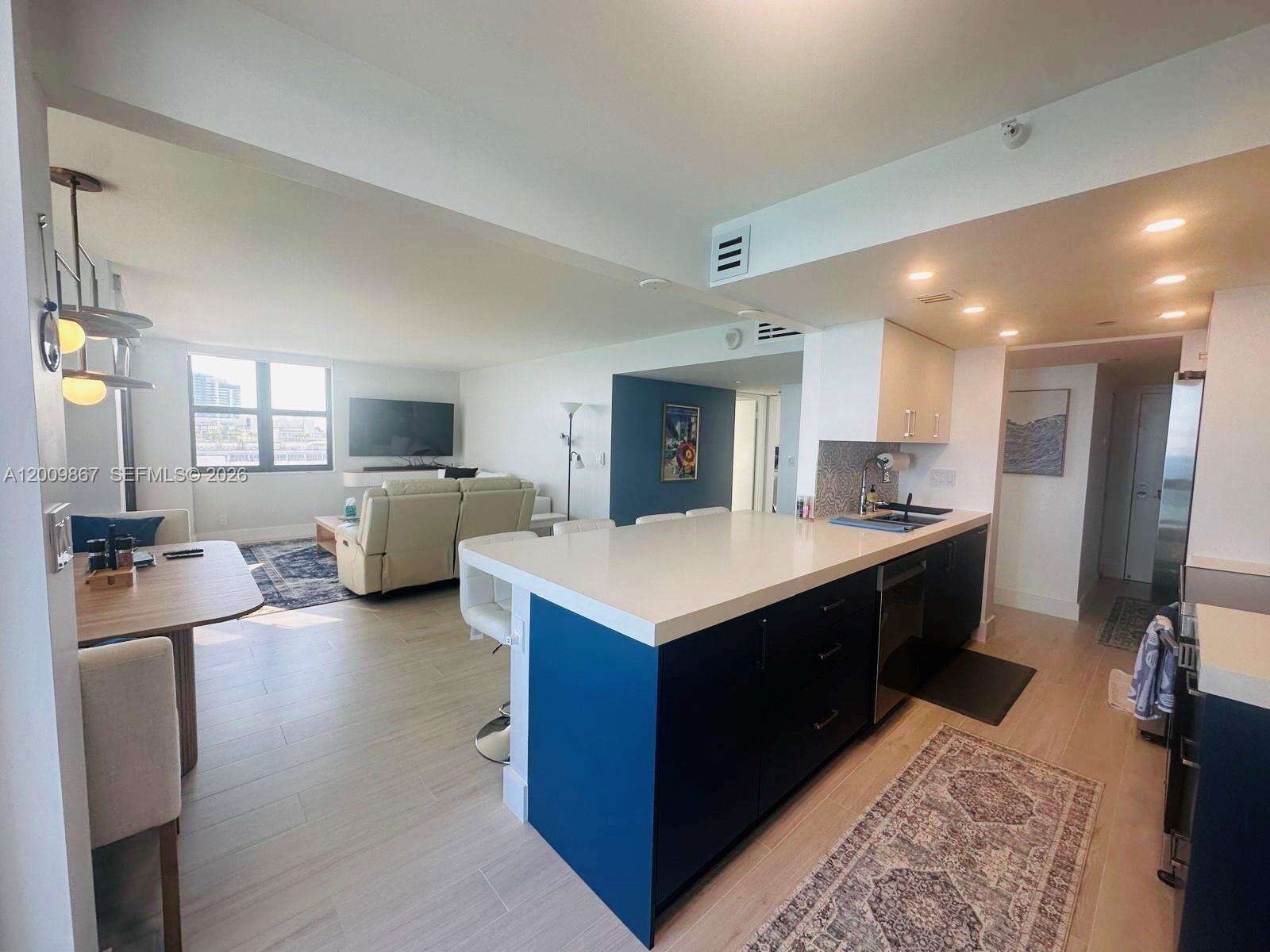 Club Atlantis at 2555 Collins Ave, Miami Beach, FL 33140 - For Rent photo 3