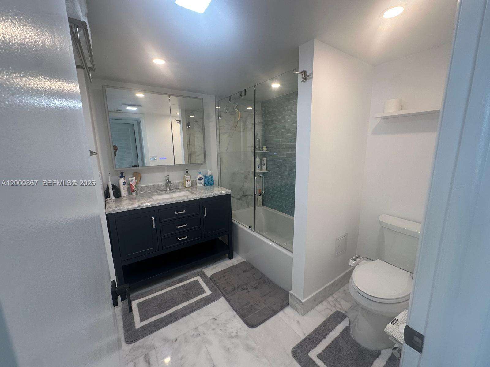 Club Atlantis at 2555 Collins Ave, Miami Beach, FL 33140 - For Rent photo 8