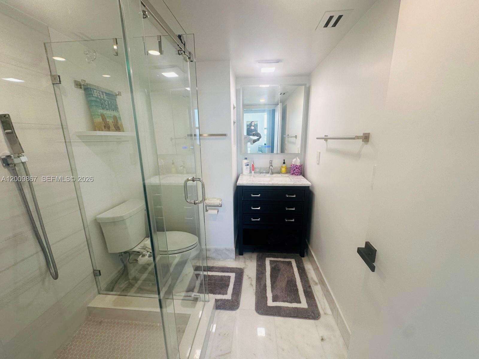 Club Atlantis at 2555 Collins Ave, Miami Beach, FL 33140 - For Rent photo 10