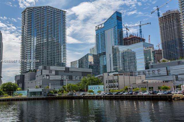 Reach Brickell at 68 6 St, Miami, FL 33131 - For Rent photo 1