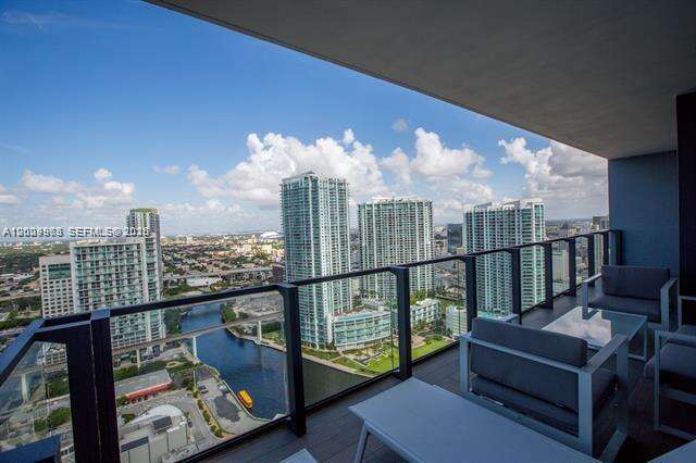 Reach Brickell at 68 6 St, Miami, FL 33131 - For Rent photo 19
