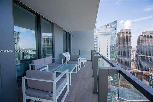 Reach Brickell at 68 6 St, Miami, FL 33131 - For Rent photo 3