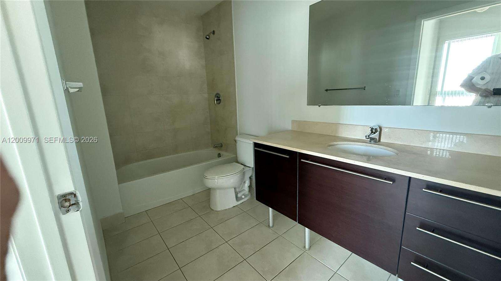 Quantum On The Bay at 1900 Bayshore Dr, Miami, FL 33132 - For Rent photo 9
