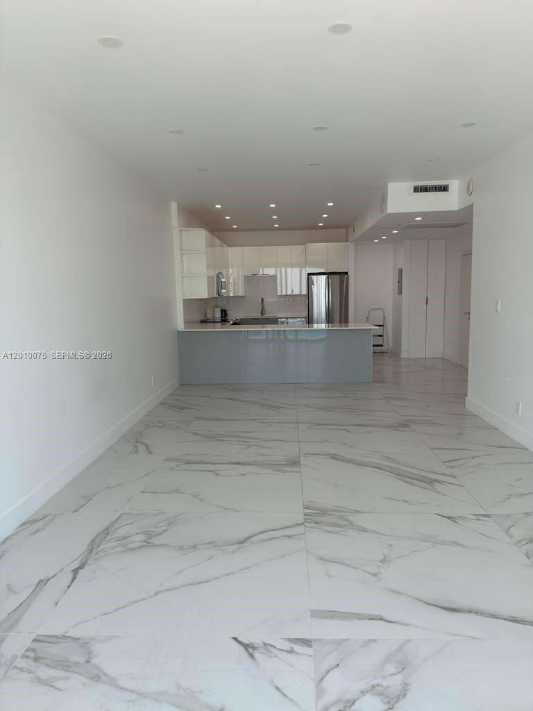 Ocean Reserve at 19370 Collins Ave, Sunny Isles Beach, FL 33160 - For Rent photo 5