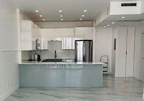 Ocean Reserve at 19370 Collins Ave, Sunny Isles Beach, FL 33160 - For Rent photo 9