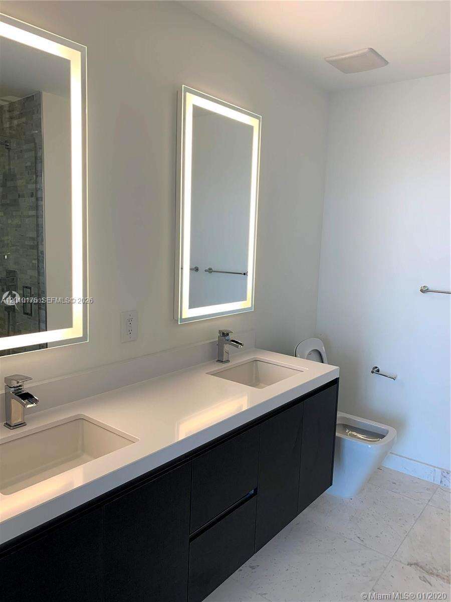 Paramount Miami Worldcenter at 851 1 Ave, Miami, FL 33132 - For Rent photo 11