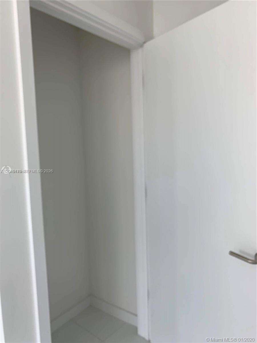 Paramount Miami Worldcenter at 851 1 Ave, Miami, FL 33132 - For Rent photo 13