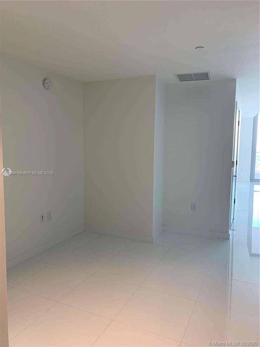Paramount Miami Worldcenter at 851 1 Ave, Miami, FL 33132 - For Rent photo 15