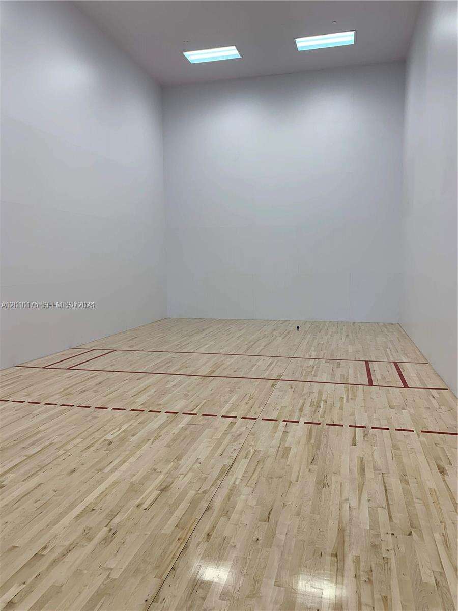 Paramount Miami Worldcenter at 851 1 Ave, Miami, FL 33132 - For Rent photo 35