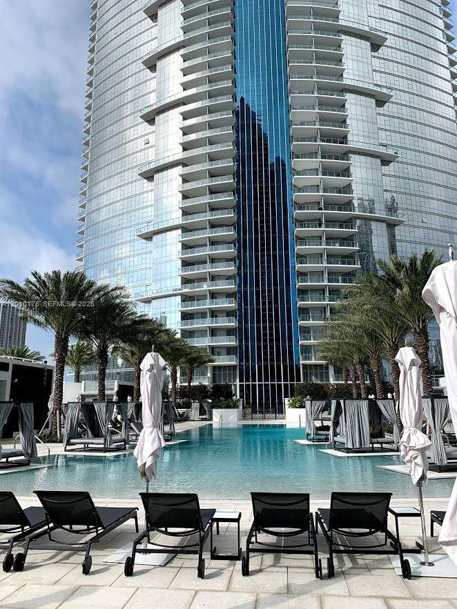 Paramount Miami Worldcenter at 851 1 Ave, Miami, FL 33132 - For Rent photo 41